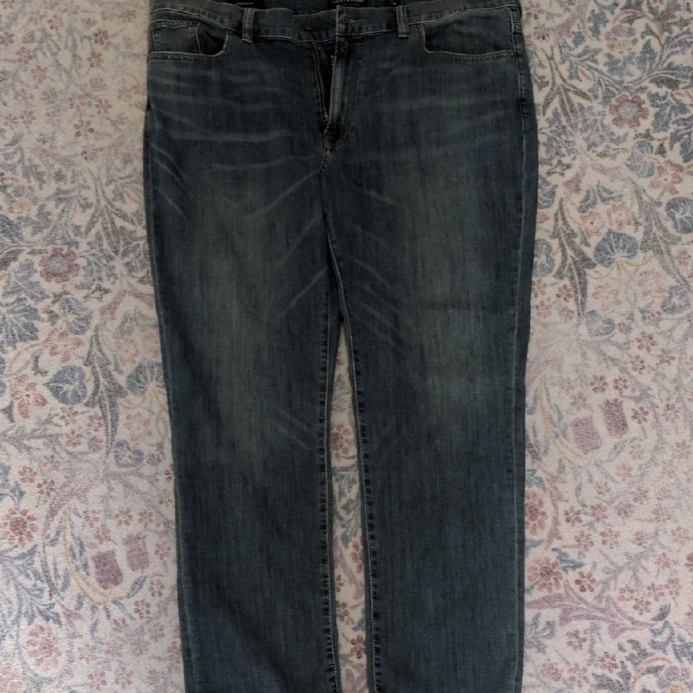 Lucky Brand Men's Straight Jeans in Dark Blue